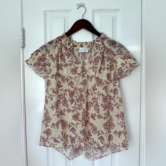 Christy Lynn Gigi Blouse in Raspberry Floral Medium - Picture 2 of 10
